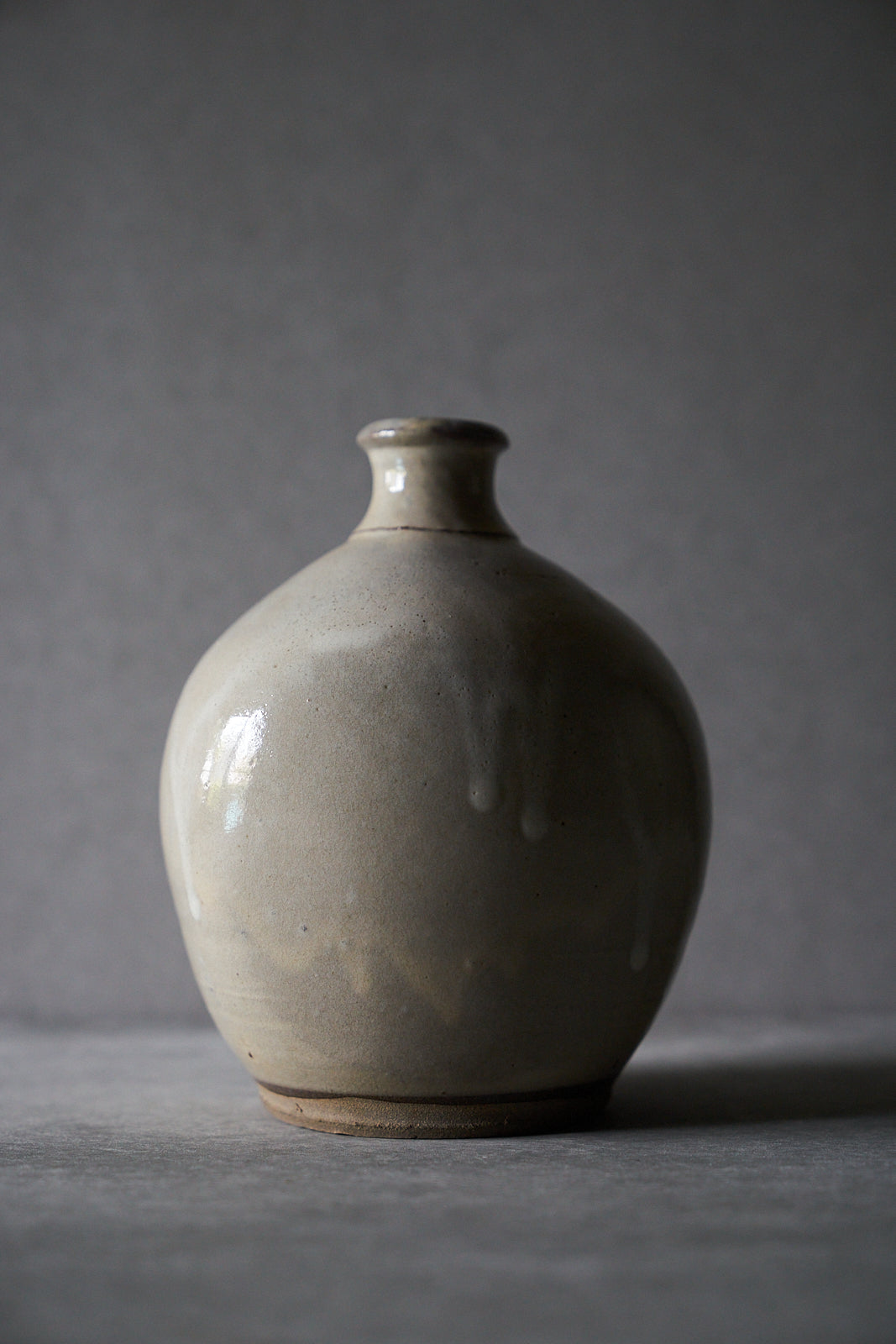 Koishiwara-Yaki Kumao Ota Kiln White Glaze Pot