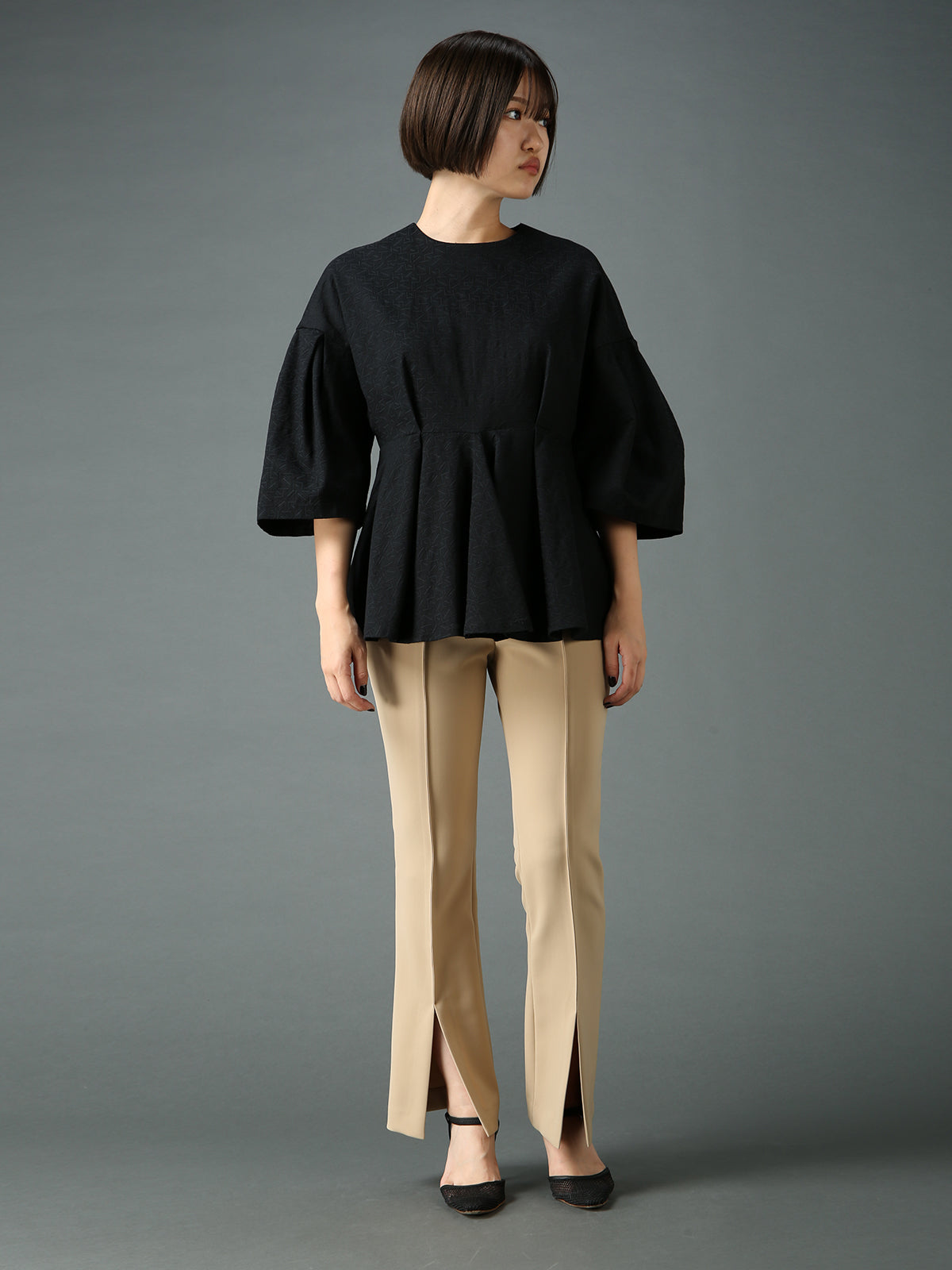 高知インター店】 L'Or Constructive Sleeve Blouse チャコール en