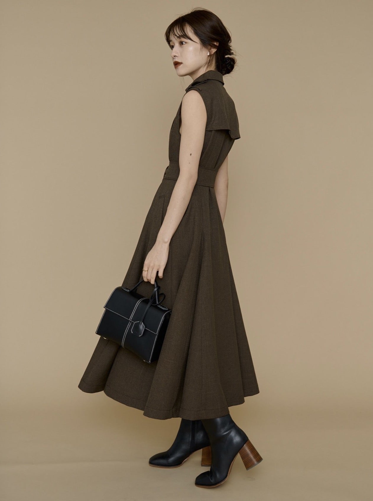 なし生地の厚さL'Or ロル かじまり Sleeveless Coat Dress - ロング ...