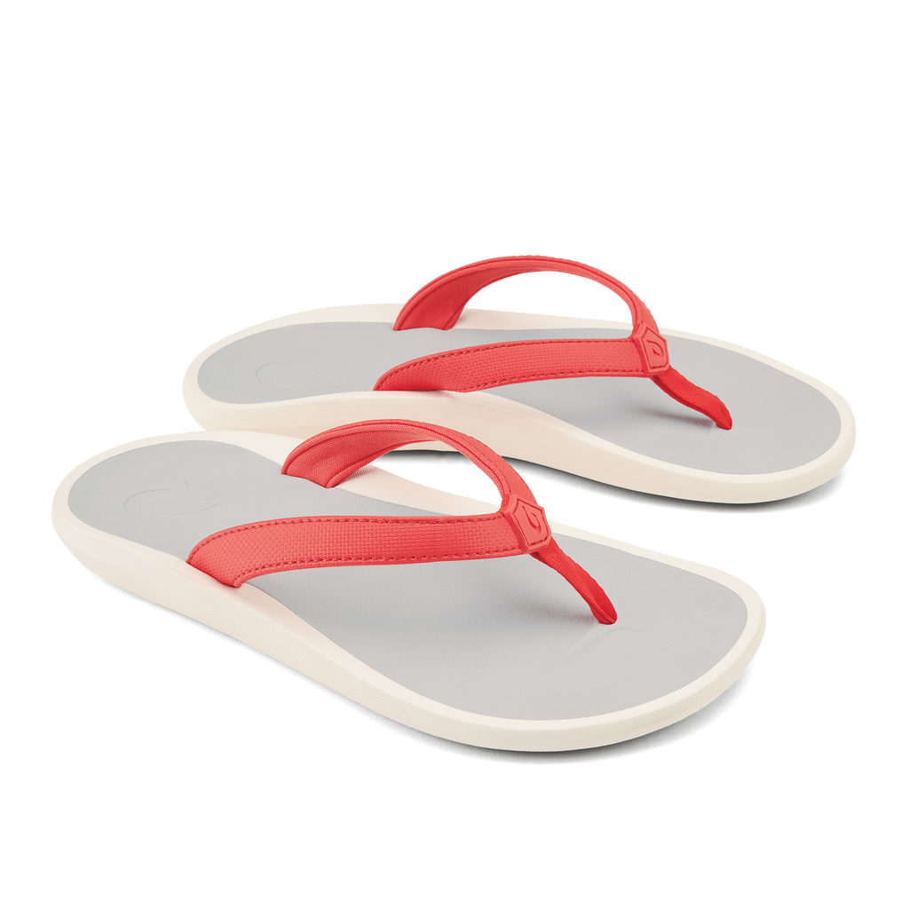Sandalias de playa para mujer Pi'oe - Hot Coral / Mist Grey | OluKai |  OluKai Europa