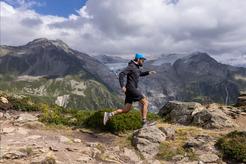 ropa para correr, montaña, senderismo, trail, hiking, trekking