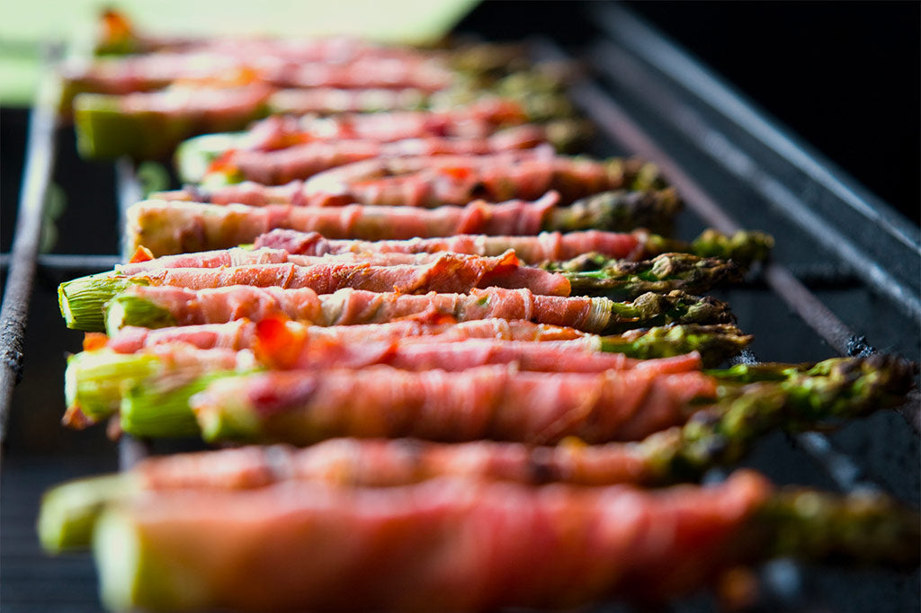 Asparagus wrapped in ham or bacon