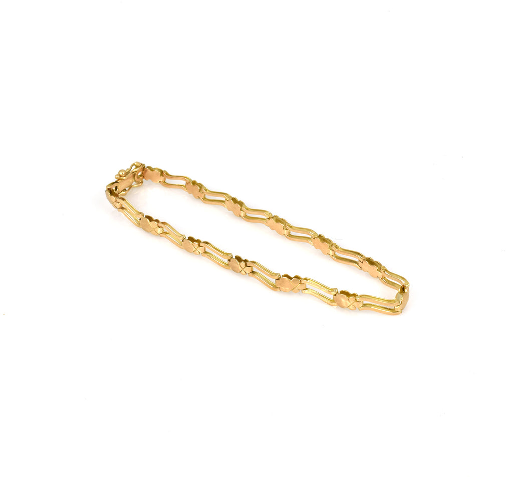 que te diviertas Untado Desviación Pulsera de oro para mujer 18k diseño ondulado con seguro doble - Anillos de  oro - Cadenas de oro - Pulseras de oro - Aros de oro – inticash.com