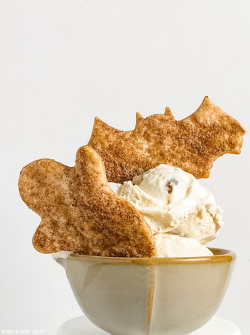 Ghost buñuelos chips with vanilla ice cream