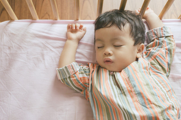 baby nap on firm mattress bed