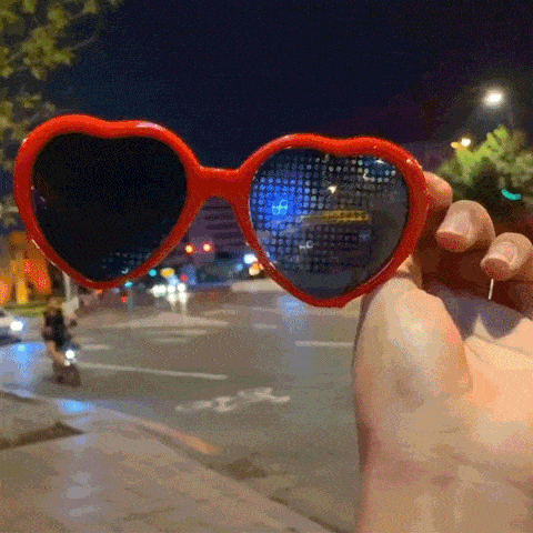 Herz Brille in Aktion Video
