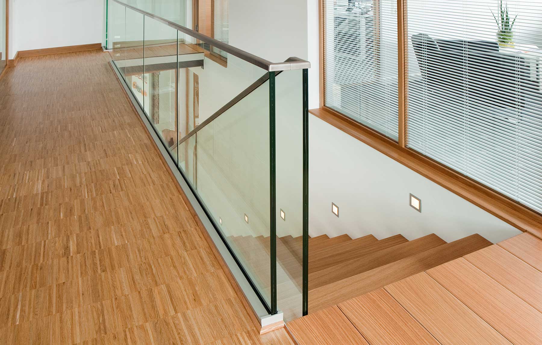 Treppengeländer aus Glas mit Handlauf