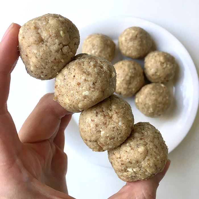 Lemon Cashew Collagen Balls