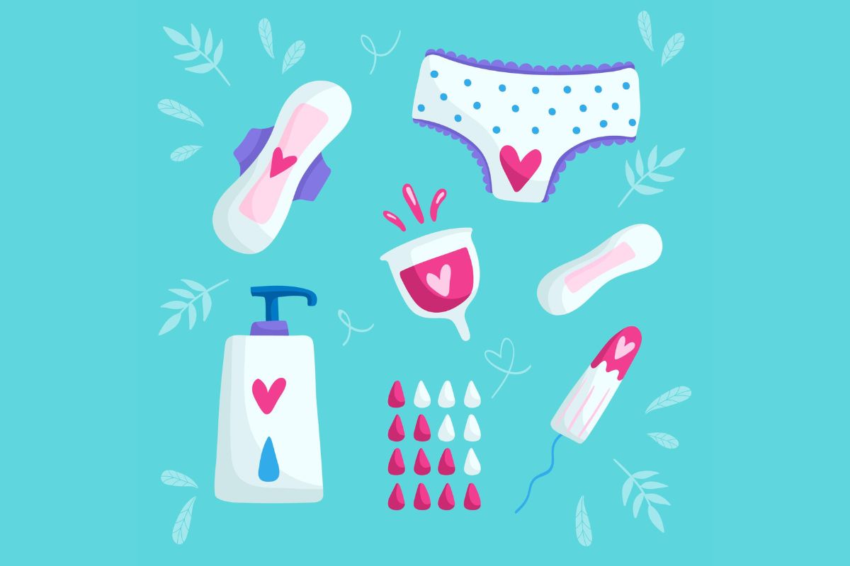 Diferentes tipos de produtos menstruais, incluindo tampões, absorventes higiênicos, copos menstruais e Cuecas menstruais