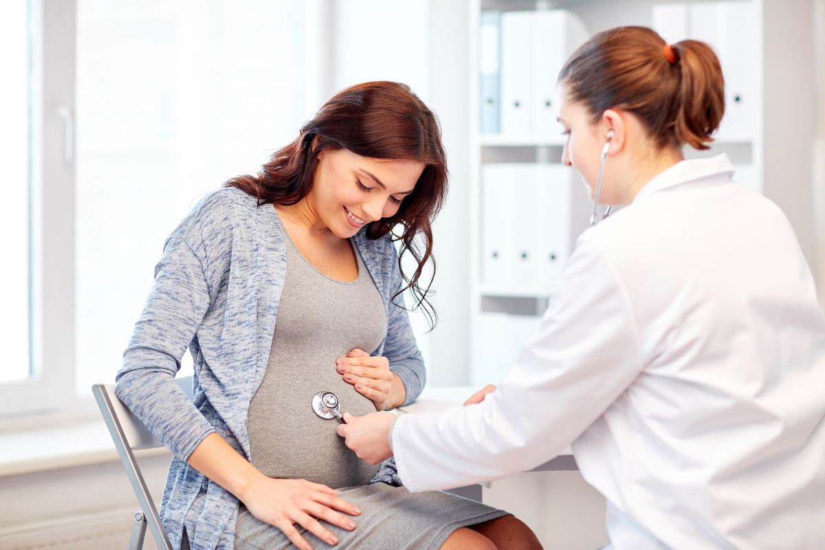 femme enceinte consultation medecin
