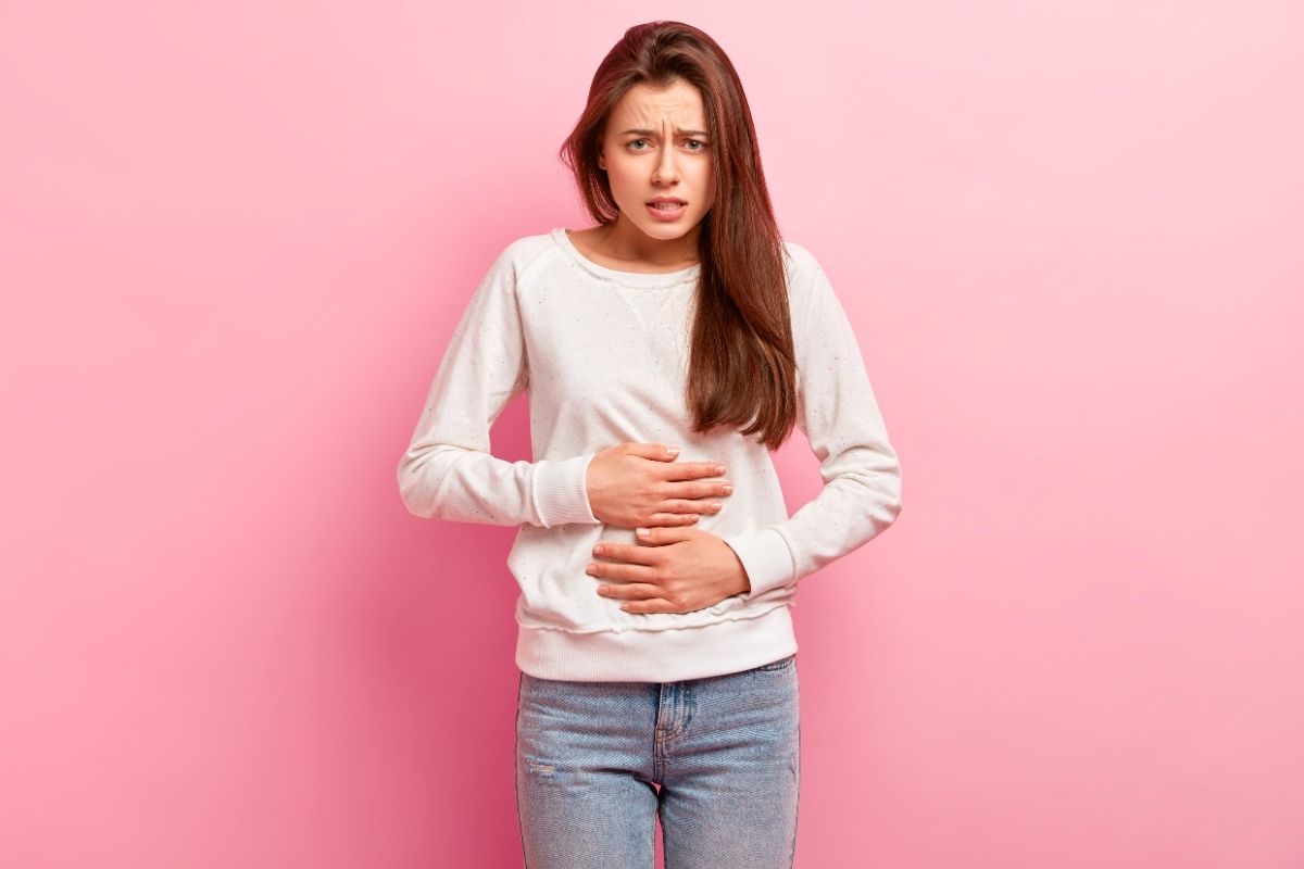 Causes of a bloated belly after menstruation