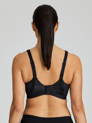 The Stamina sports bra you know and love (but better) #sportsbras #swe