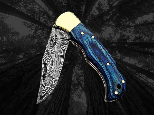Image d'un couteau pliant Damas bleu