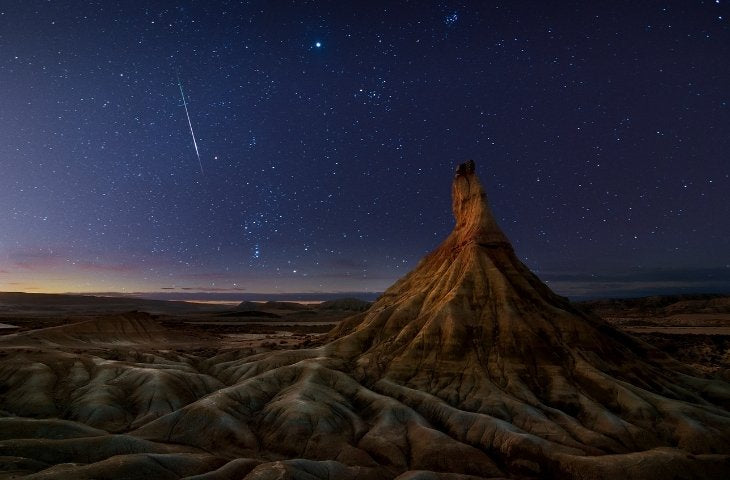 Shooting star over dessert