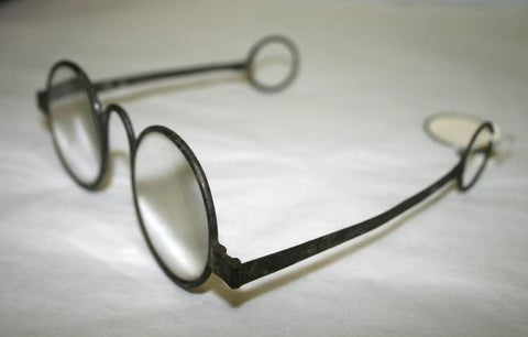 Edward Scarlett glasses with temples