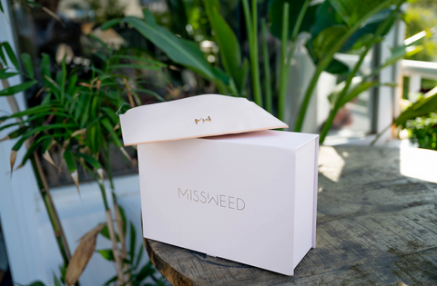 Weed Accessories Kit from MISSWEED