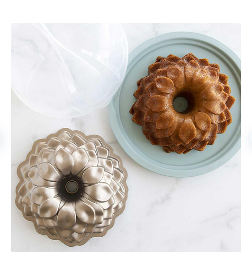 Nordic Ware Toffee Blossom Bundt Pan with Bundt Keeper