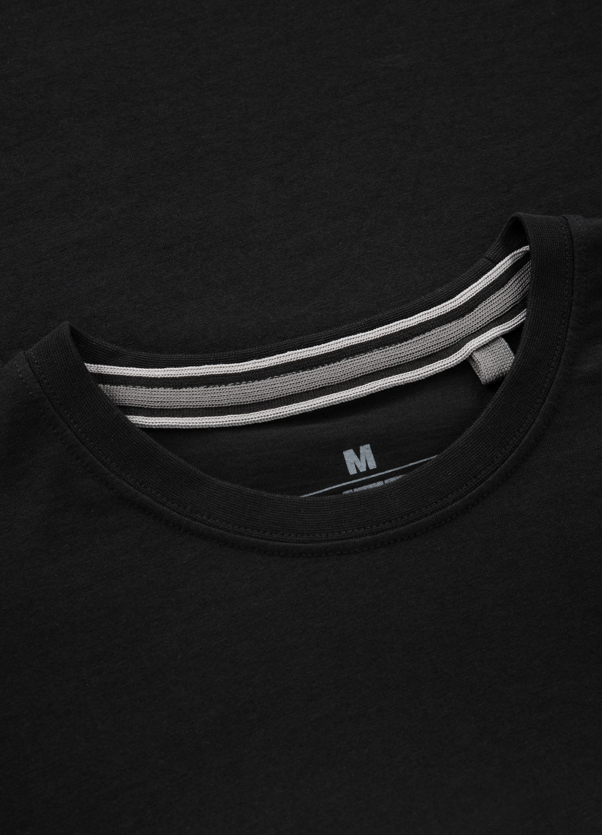 SMALL LOGO 21 Black T-Shirt.