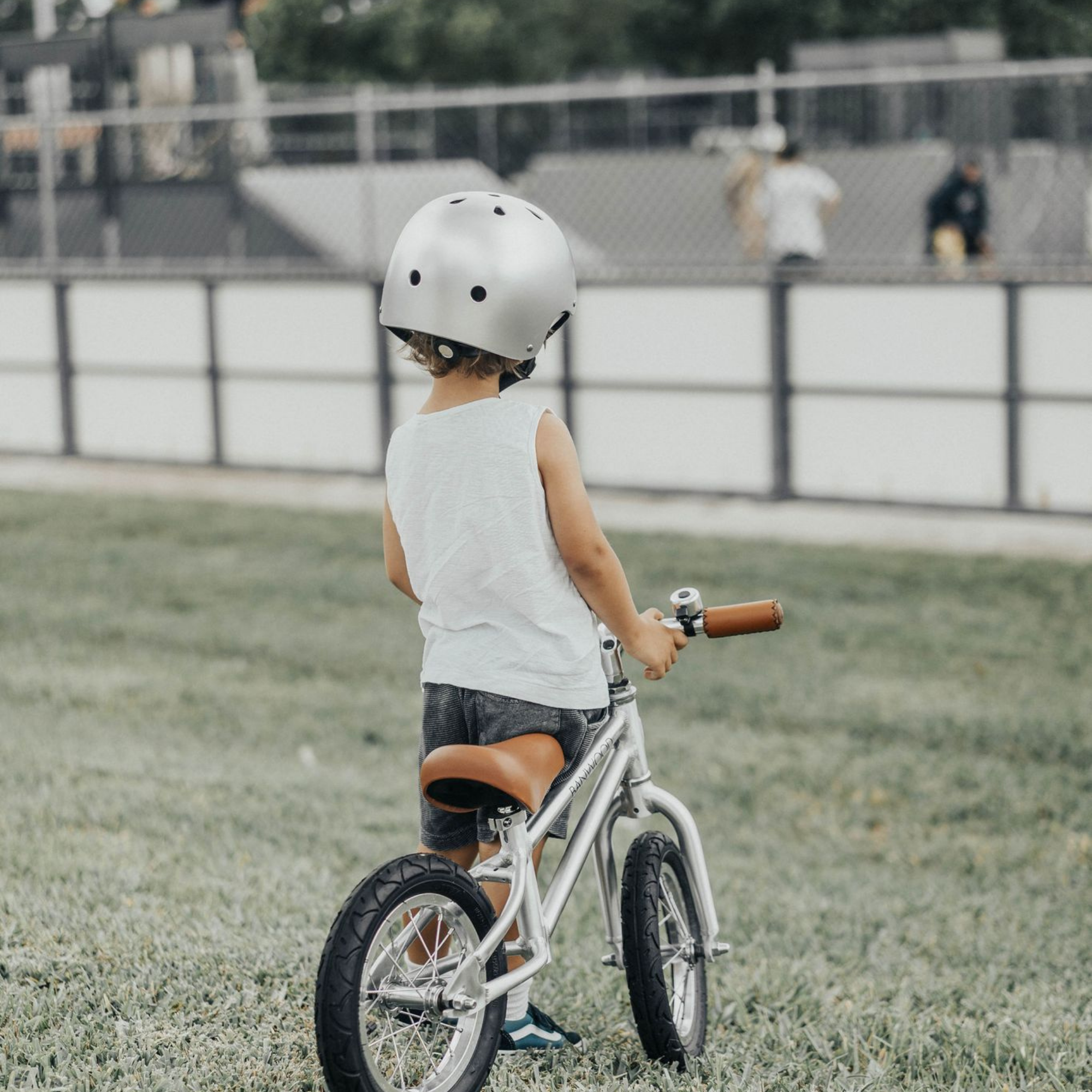 banwood baby helmet