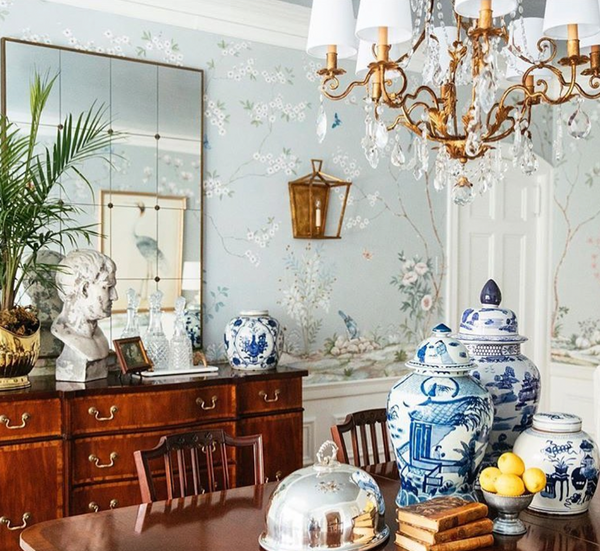 white and blue chinoiserie dining room