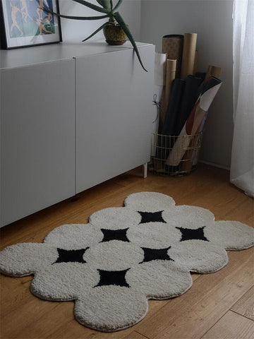Blinking White and Black Scallop Rug | Maia Homes