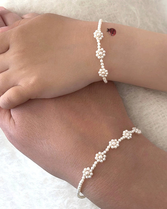 Girls Love Pearls Bracelet Set (Mommy and Me Available) Mommy and Me Bracelet Set / N/A, Purchasing Mommy Bracelet Only