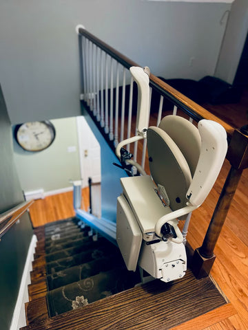 Stairlift Harmar SL300 Pinnacle Stairlift