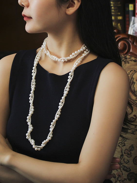 vintage white pearl necklace