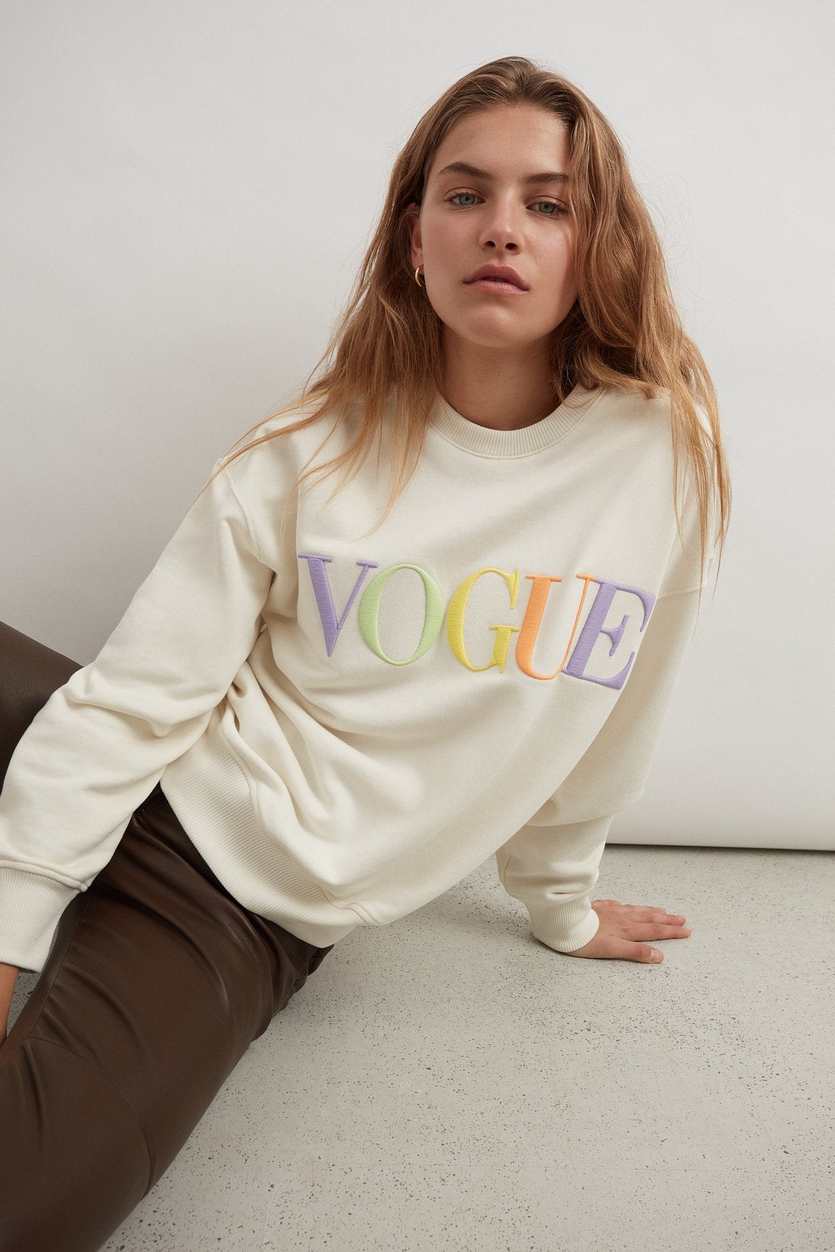 VOGUE Embroidered Rainbow Pastel Sweatshirt in Cream