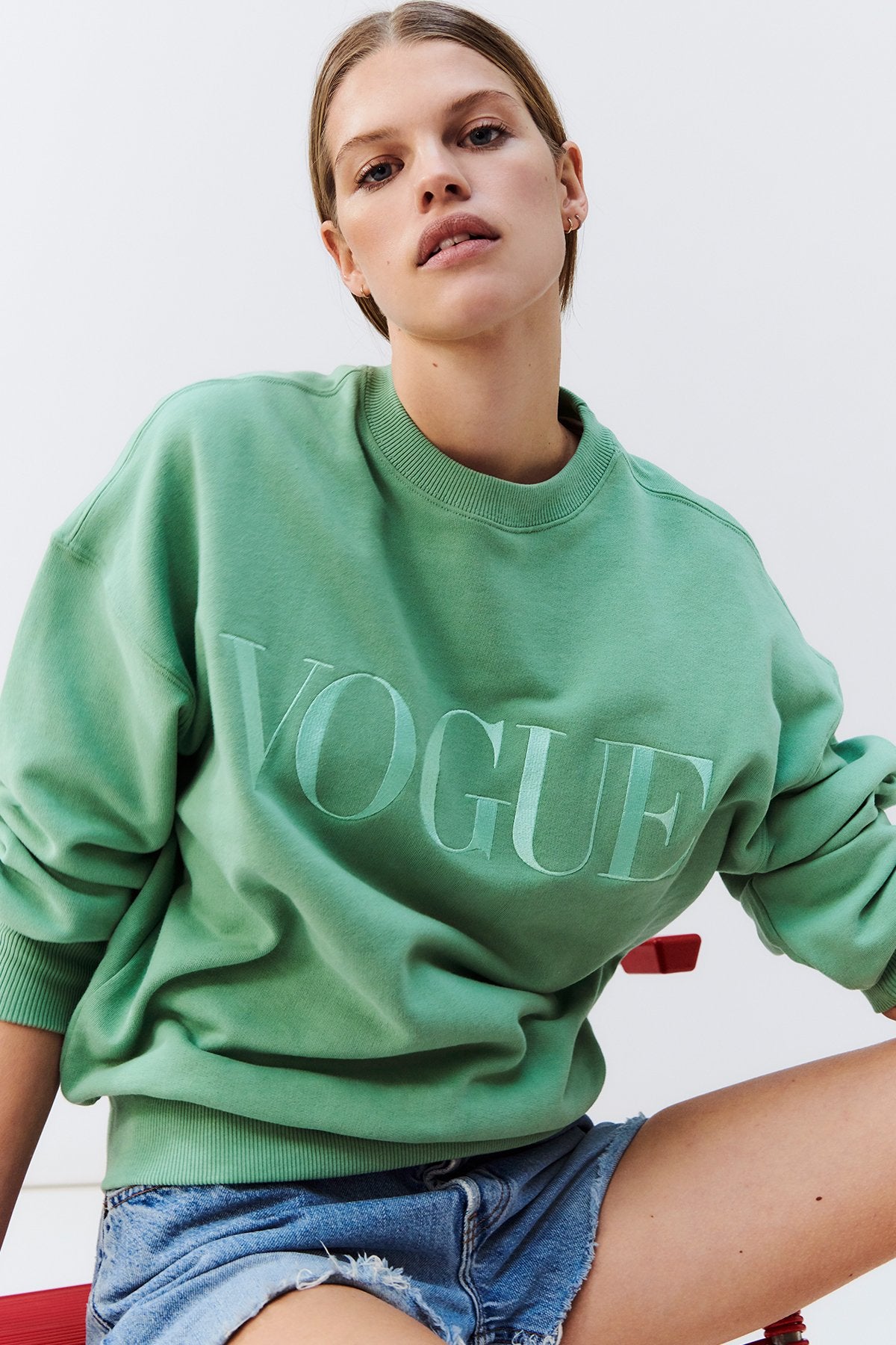 VOGUE Embroidered Sweatshirt in Green