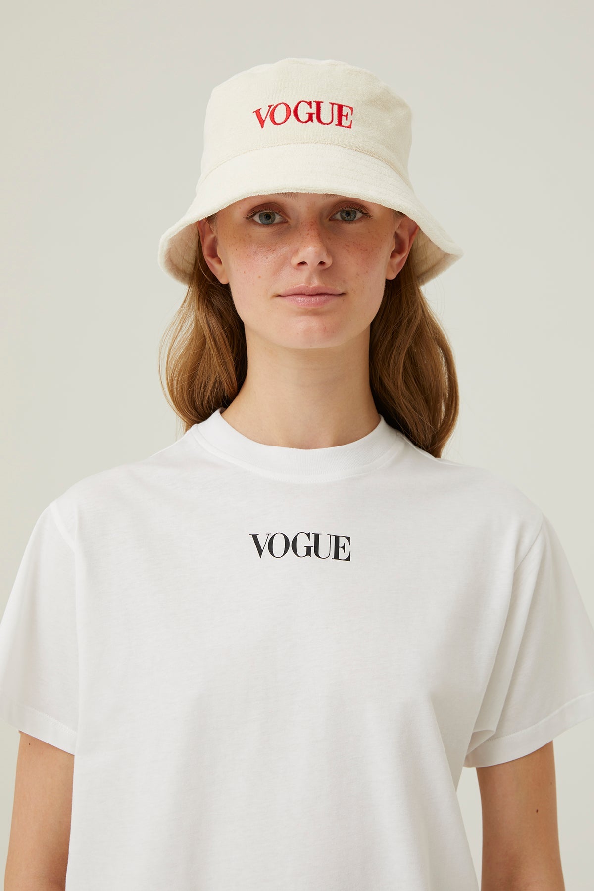 VOGUE Bucket Hat in Antique White