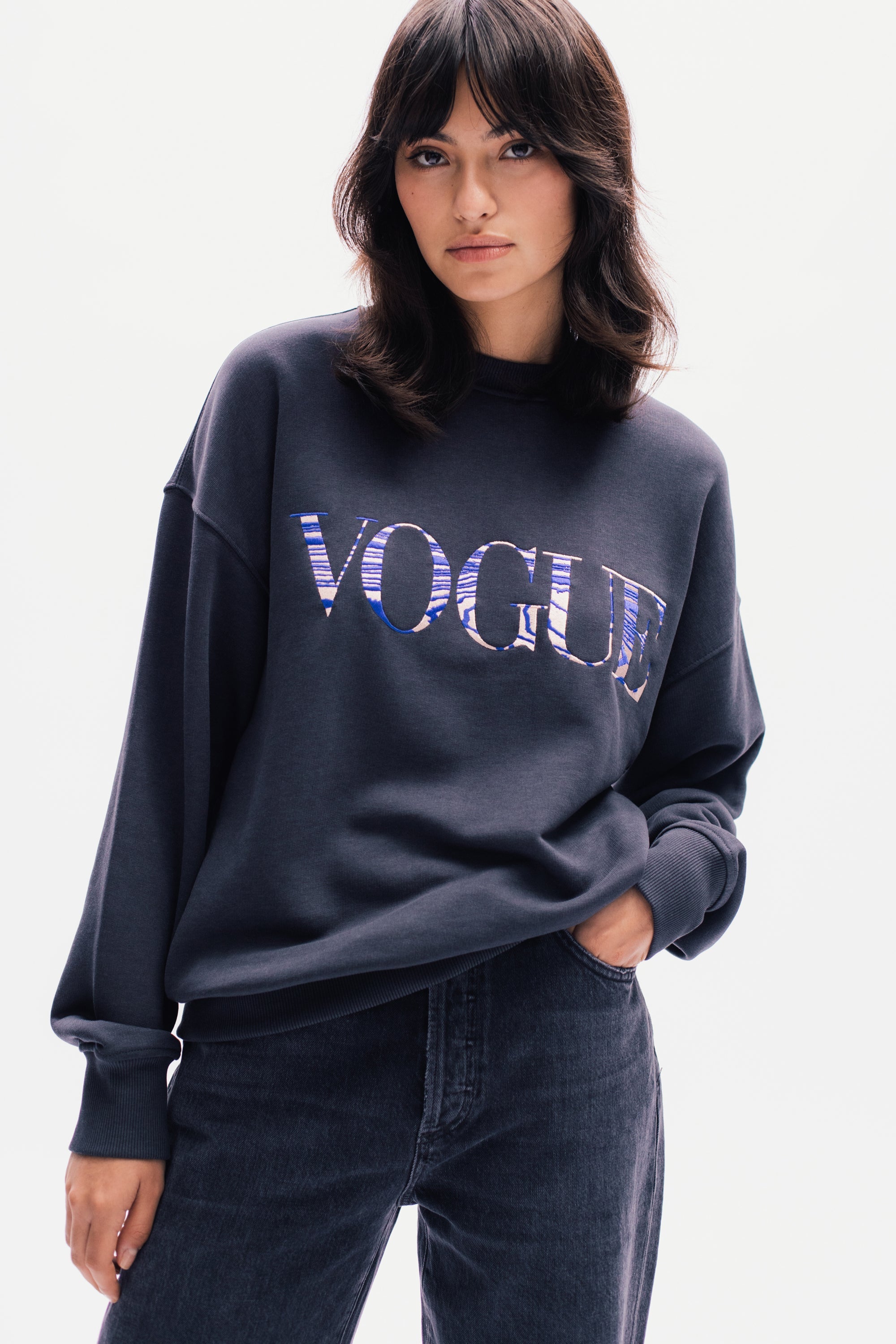 VOGUE x Tencel™ Sweatshirt Washed Black with Logo Embroidery