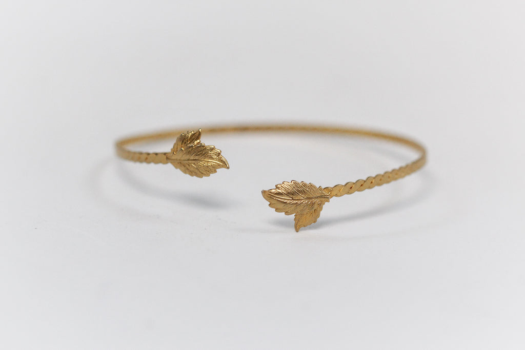 Pearl and Leaf Gold Corsage Bracelet AC1093 – Viniodress