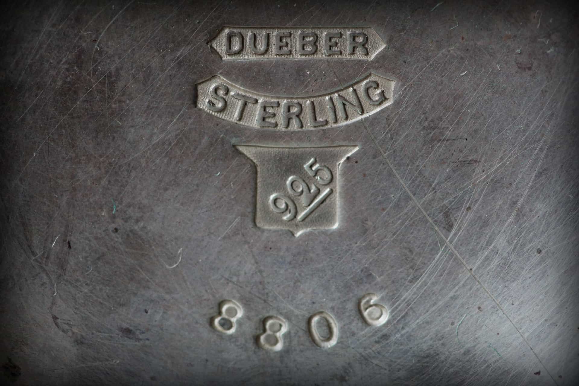 a sign that says sterling .925 silver