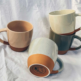 porcelain coffee mug with lid