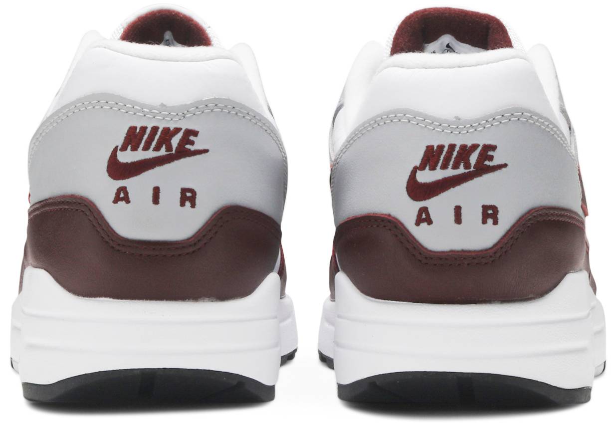 burgundy and white air max 1