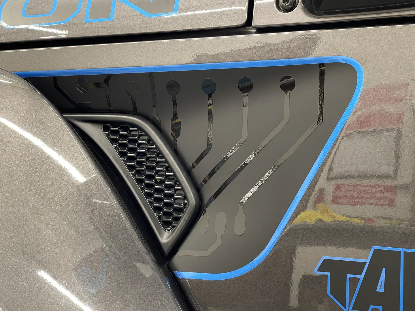 JL 4XE Decal Vent Inlays – Underground Graphics