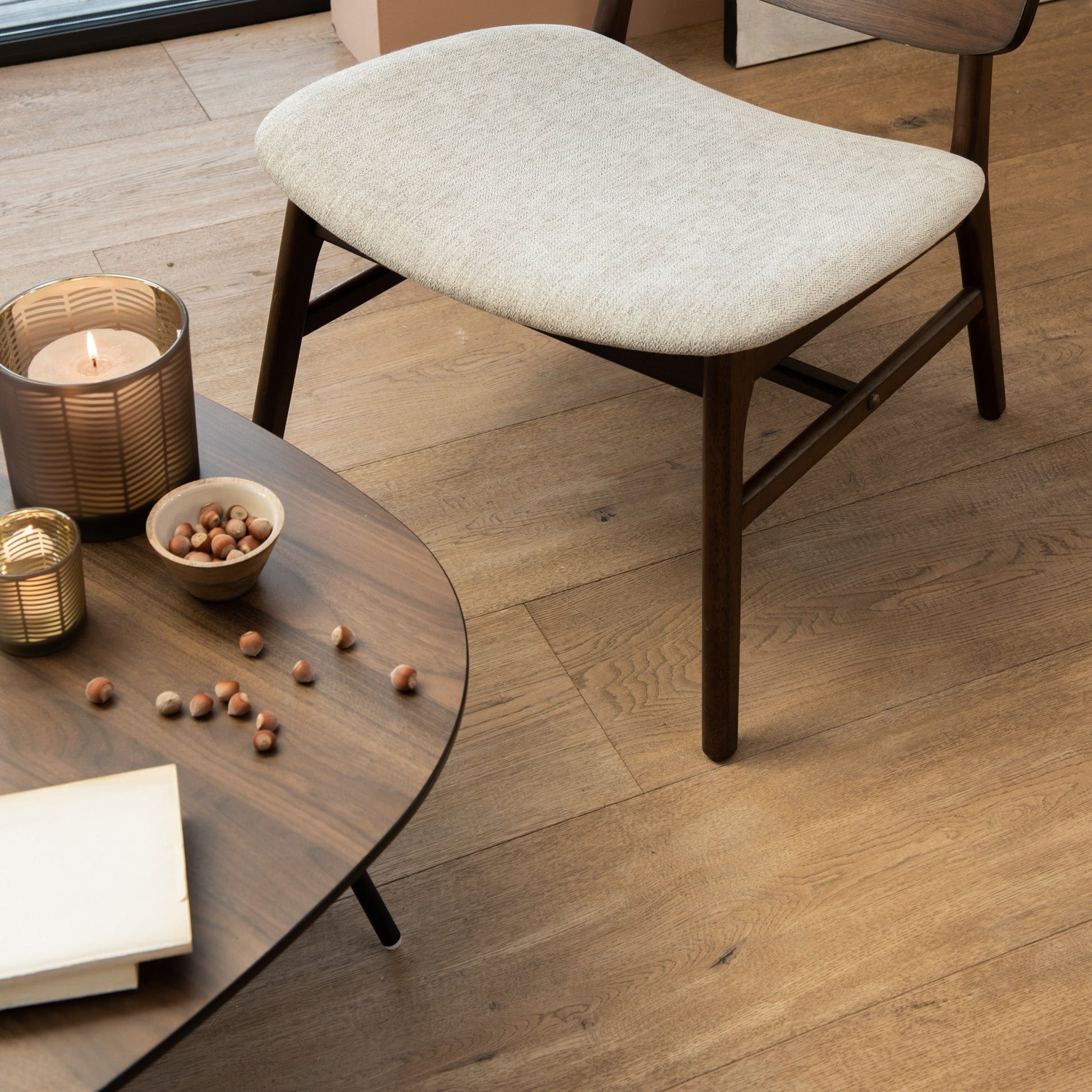 Ruskea puinen sohvapöytä – Forhaus - Design & Store