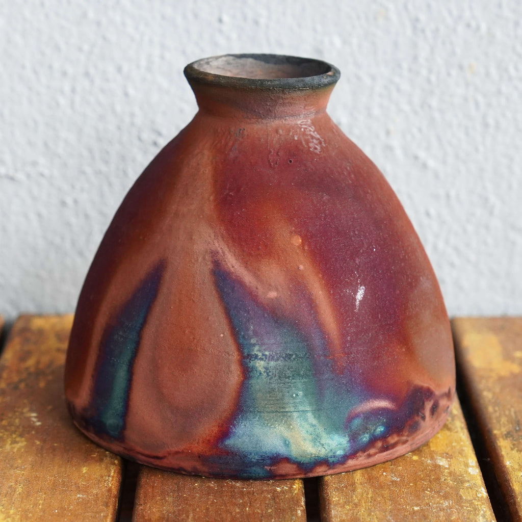 RAAQUU Yama ceramic pottery raku fired vase