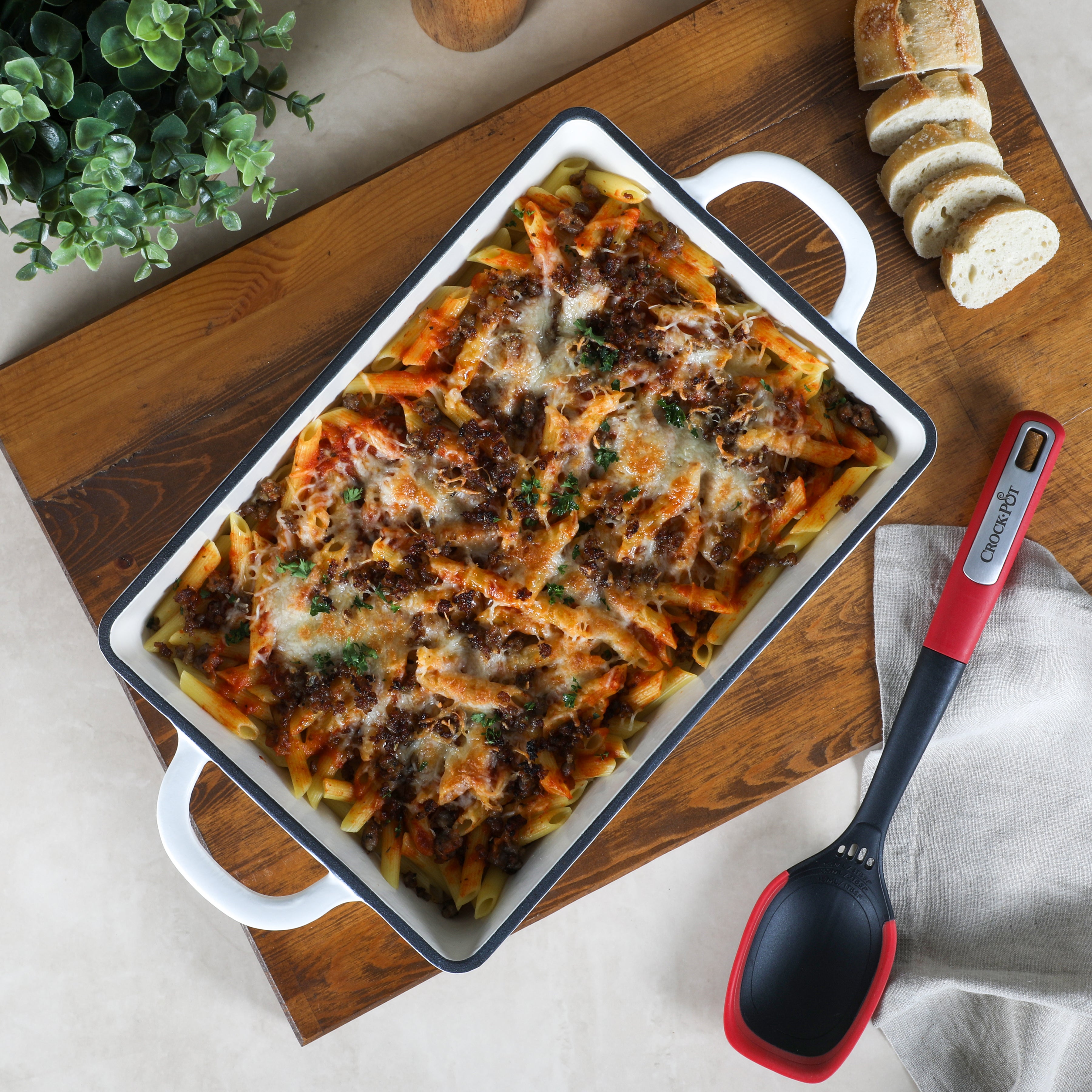 Babish Matte Enamel Cast Iron Lasagna Pan