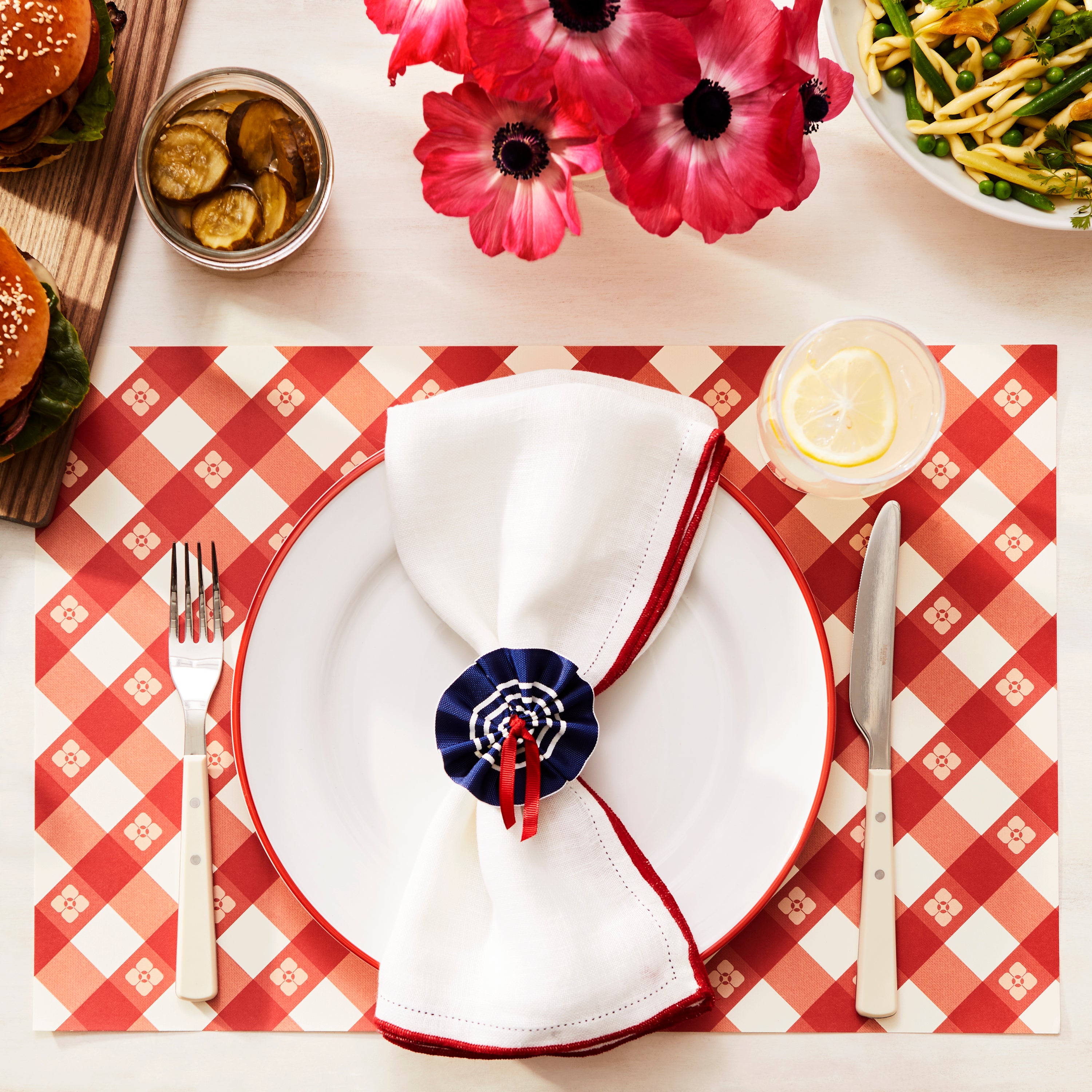 https://cdn.shopify.com/s/files/1/0502/3927/5160/files/PatrioticTable_PlaceSetting_2_3437_cfa4274a-0980-452c-a592-c515259868c4.jpg?v=1686849660&width=3000