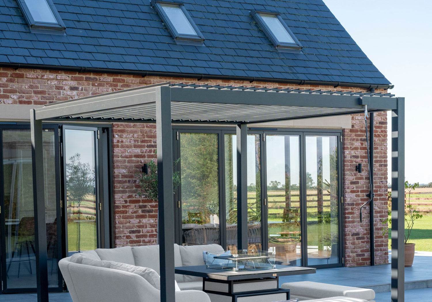 How Much Does A Pergola Cost In The UK? The Ultimate Guide