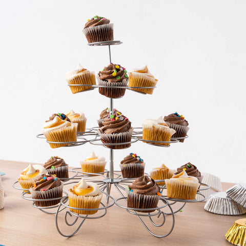 Wire Frame Cupcake holder with cupcakes