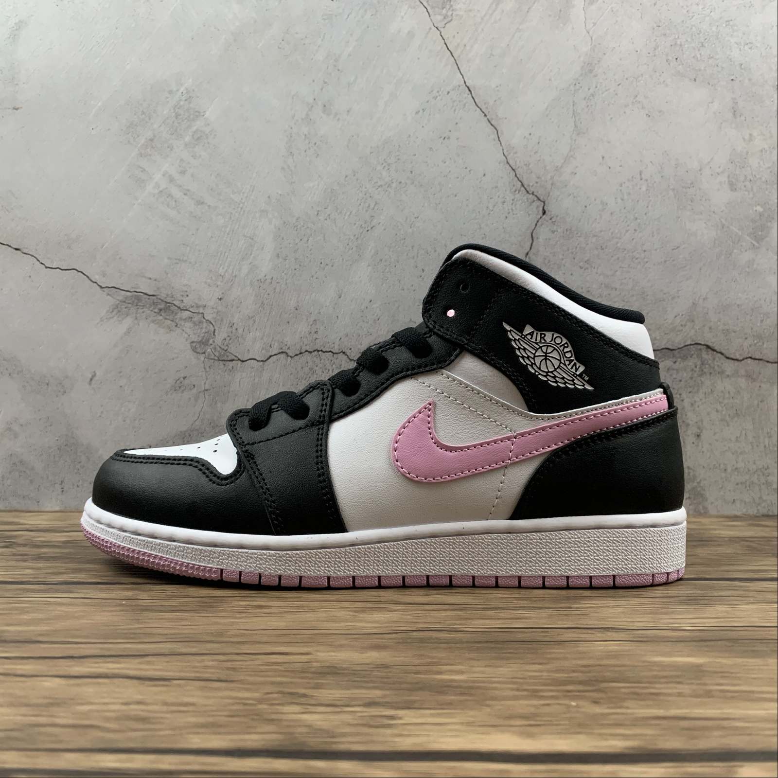 jordan 1 mid white light arctic pink