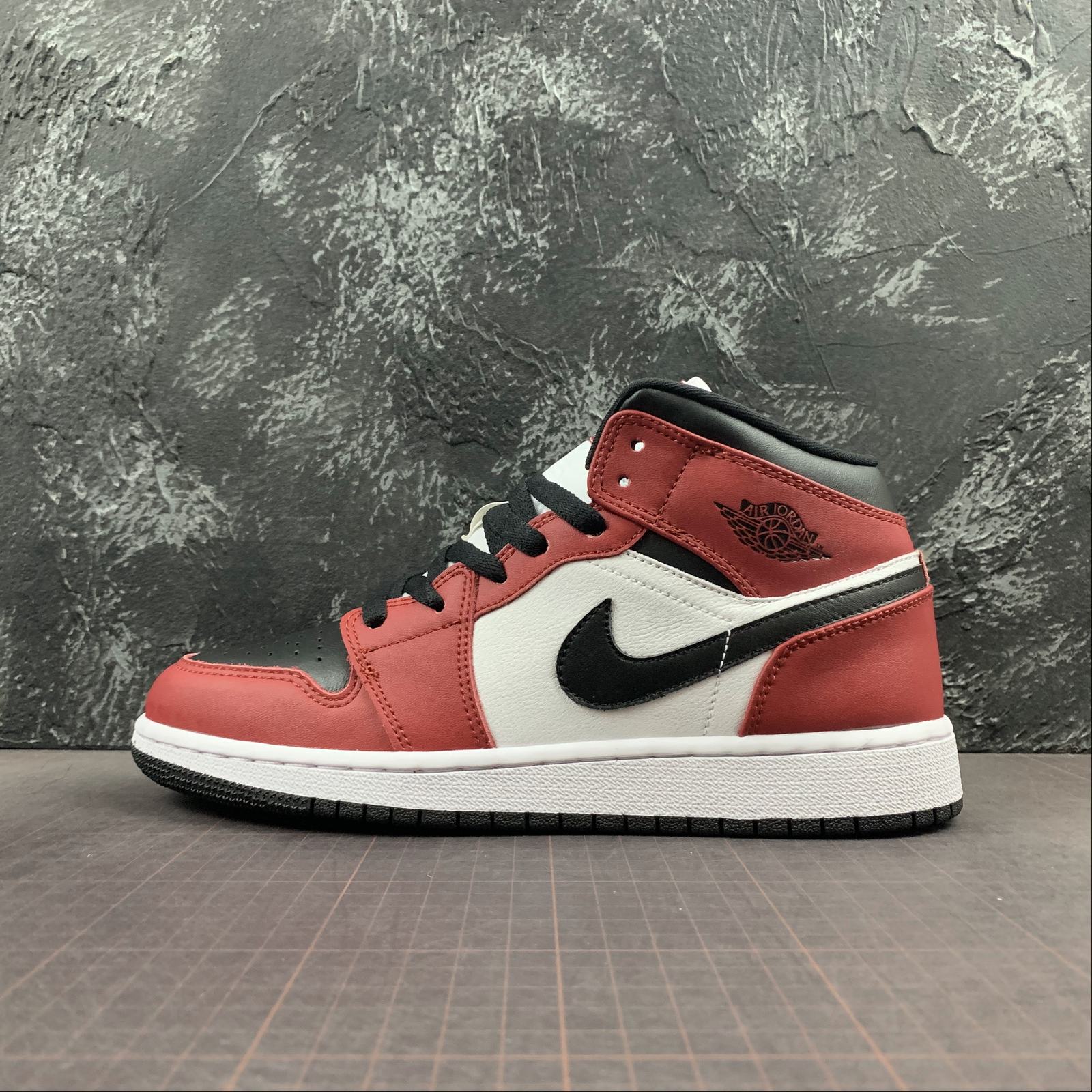 air jordan chicago mid toe