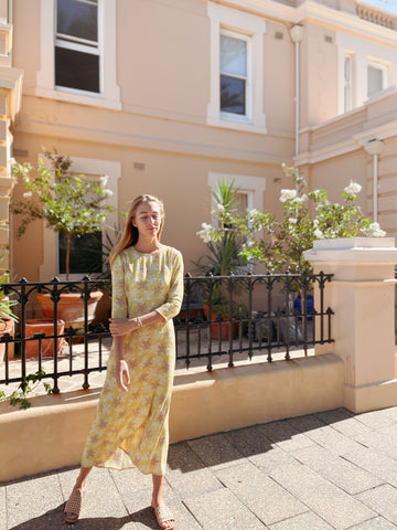 Tunik Vivienne Dress in Floral Bouquet print on Emmelie Sparkes 