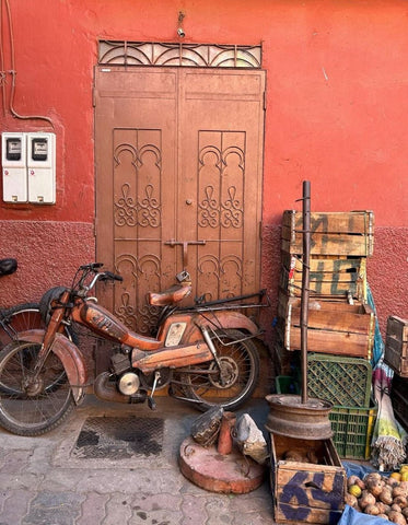 tinystories_morocco_streets