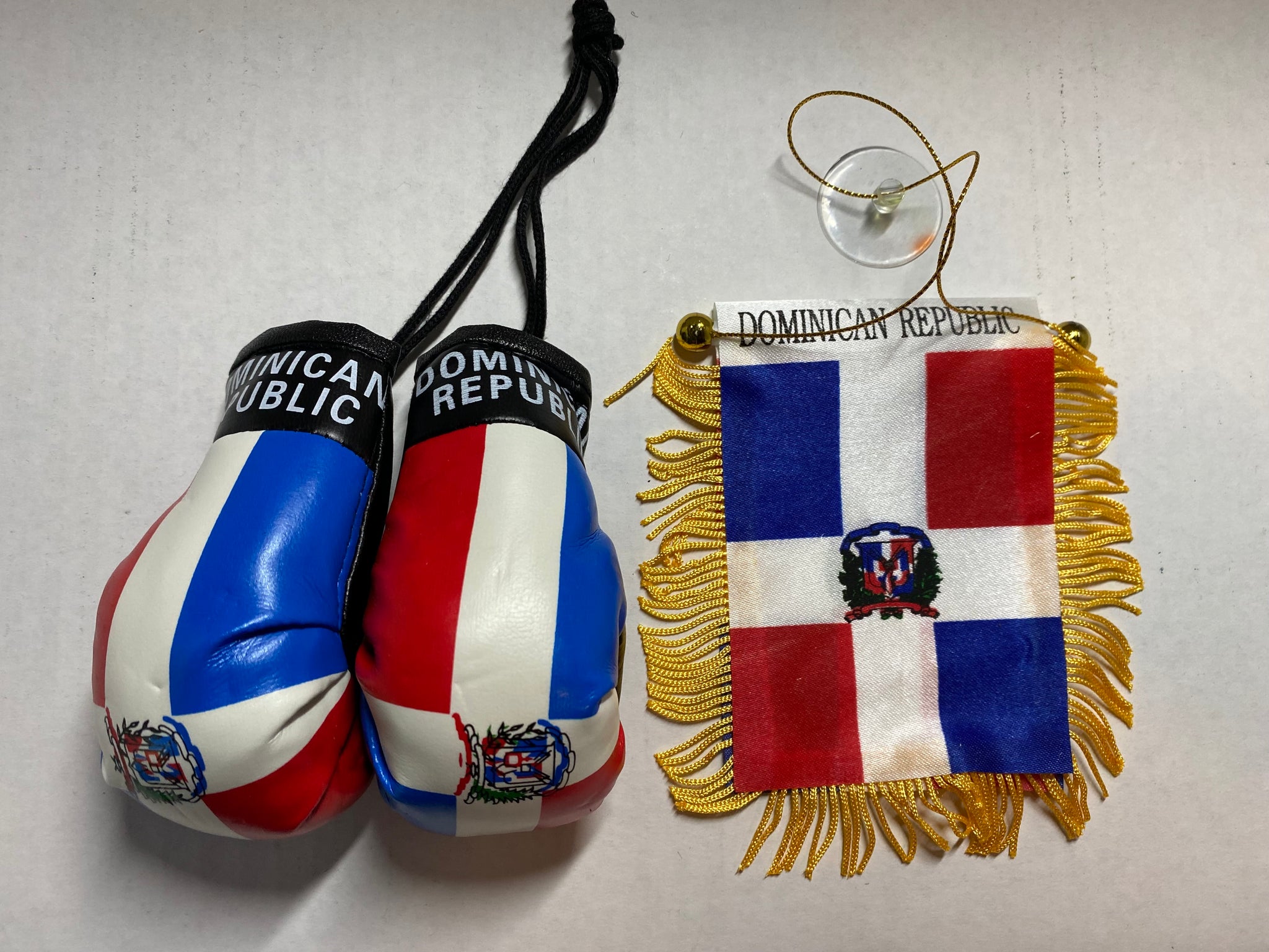 mini hanging boxing gloves