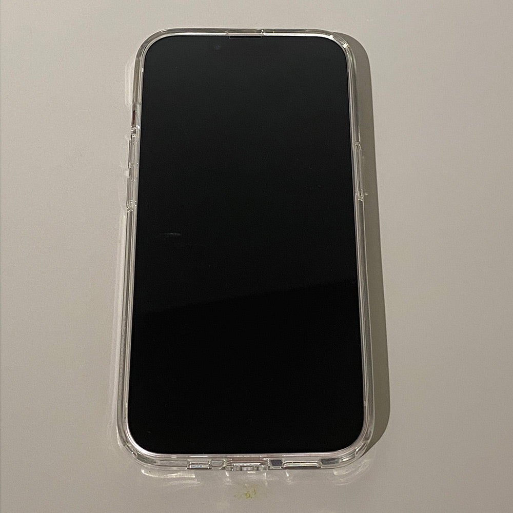 iPhone13 ピンクカラー 似合う コーデ クリア 透明 ケース
