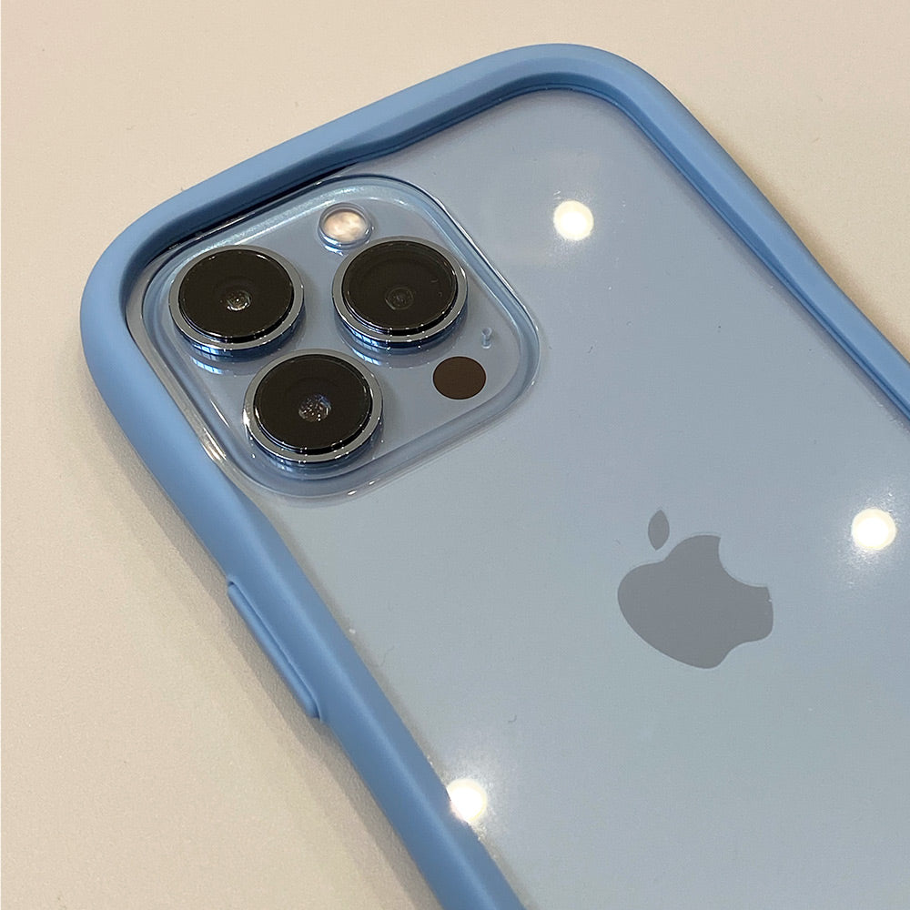 iPhone13Pro ブルーカラー 似合う コーデ iface reflection ペールブルー ケース